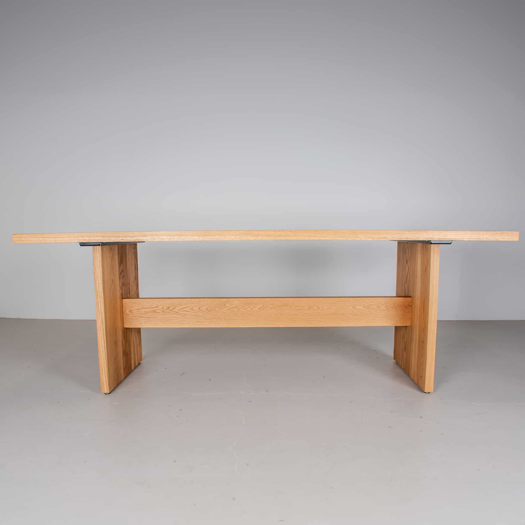 Oak Dining Tables